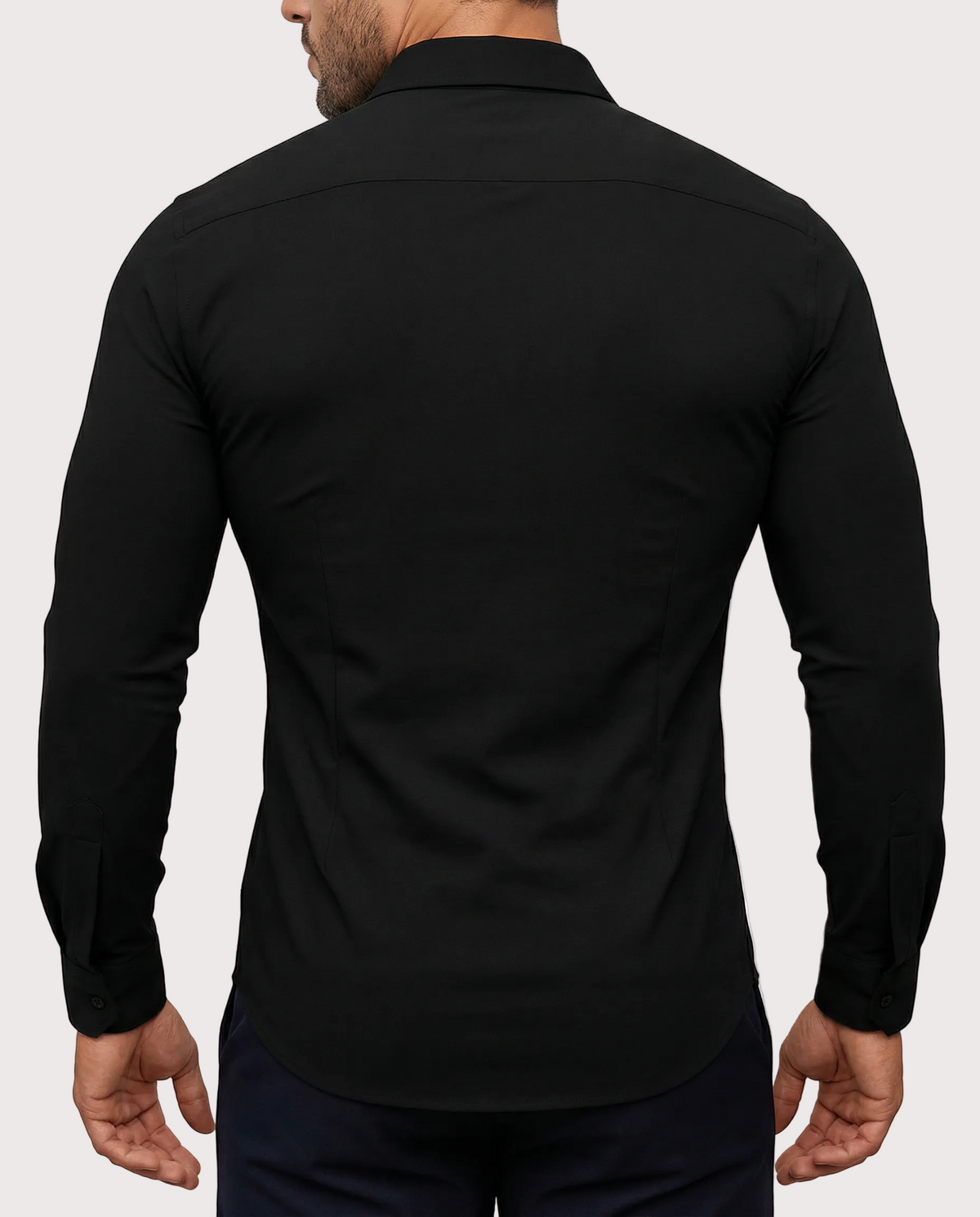 La camisa de vestir elástica