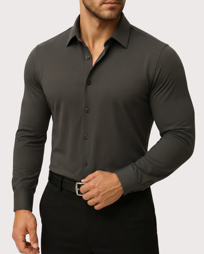 La camisa de vestir elástica