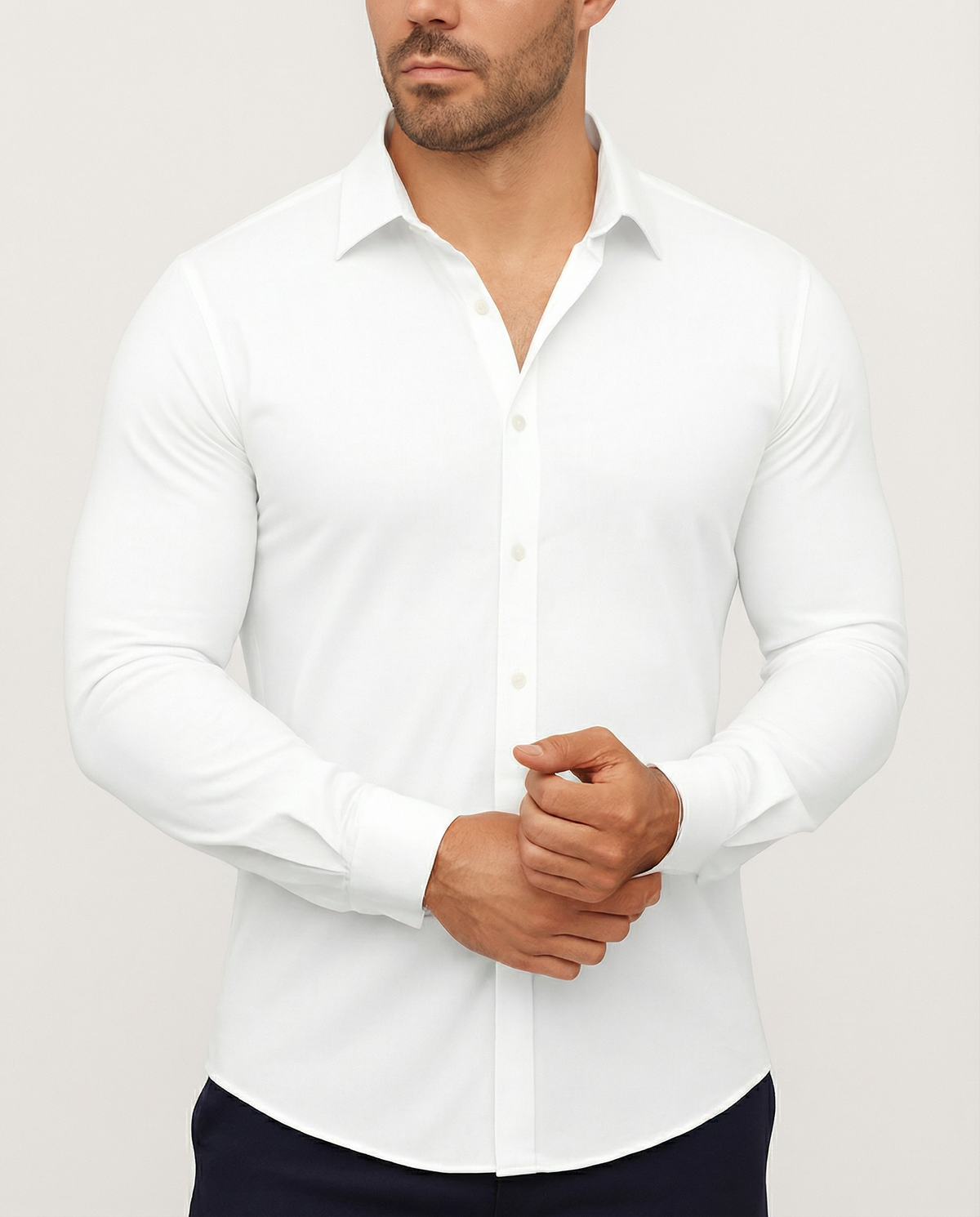 La camisa de vestir elástica